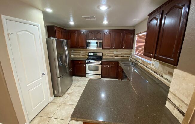 Wonderful 5 bed/3 bath home located in the South side of Las Vegas