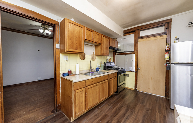 3310 W ARMITAGE