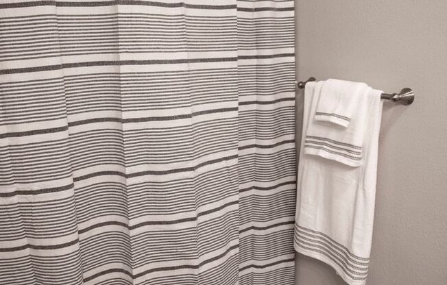 2 beds, 2 baths, $1,950