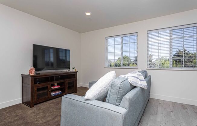 1 bed, 1 bath, 546 sqft, $1,340