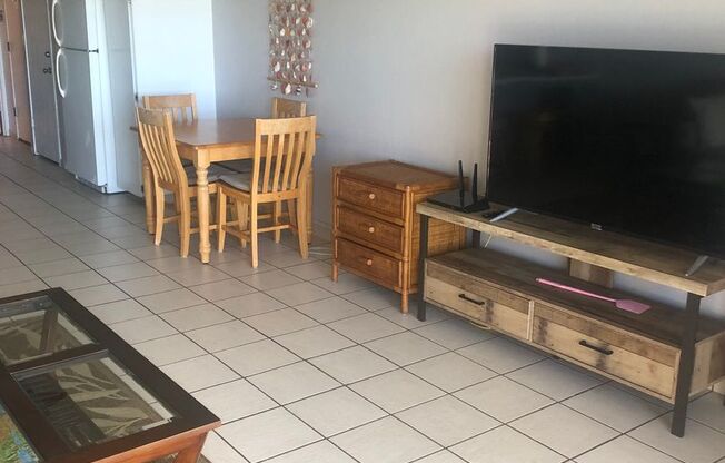 Molokai - Wavecrest - oceanfront 1 bedroom 1 bath condo