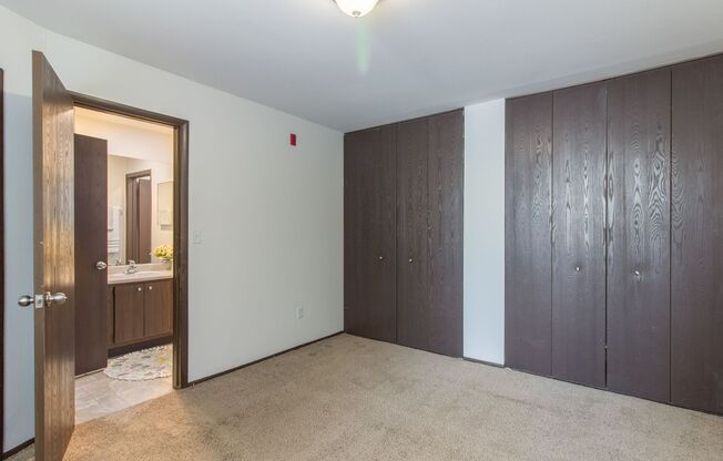 1 bed, 1 bath, 550 sqft, $1,055, Unit 1 Bedroom Waitlist