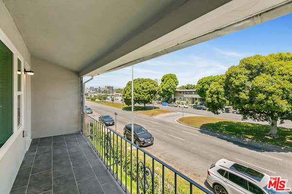 1 bed, 1 bath, 850 sqft, $2,695