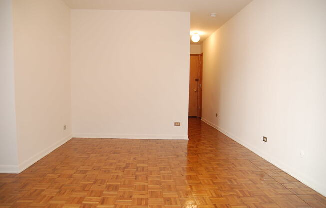 Studio, 1 bath, 450 sqft, $1,625, Unit 417-406