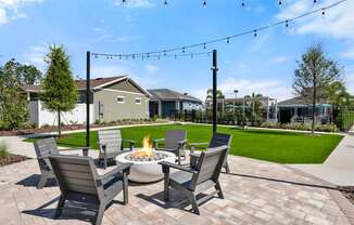 Outdoor Fire Pit at Avilla Cypress Creek, Sun City Center, FL 33573
