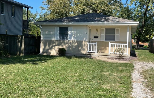 Ranch-tastic Living: Rent this 'Chatham Charm' 3 Bed/1 Bath Home with Garage Goodness!