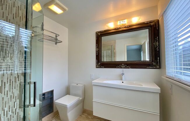 3 beds, 3 baths, $4,100