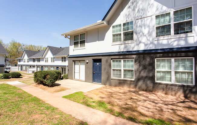 Exterior View at Barcelo at East Cobb, Marietta, 30067