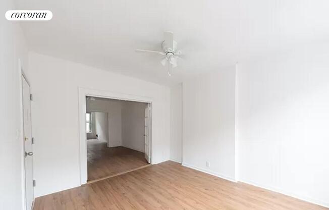 150 5 AVE