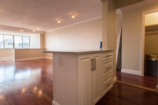 Studio, 1 bath, 691 sqft, $2,750, Unit 19G