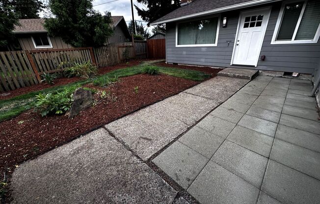 Charming 3-bedroom 2 bath home in Eugene