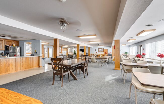 2 beds, 2 baths, 950 sqft, $1,199, Unit 224