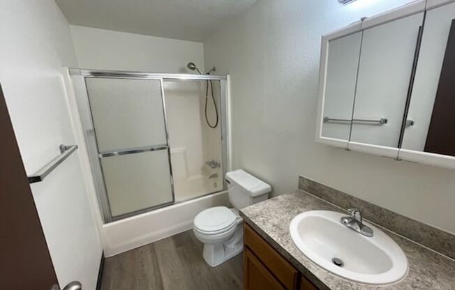 3 beds, 1 bath, $2,100