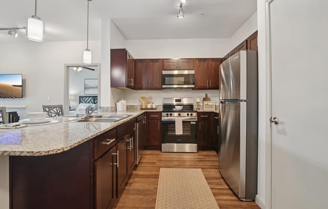 4348 E SAM HOUSTON PKWY S