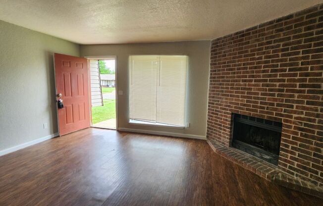 2 beds, 2 baths, $1,150