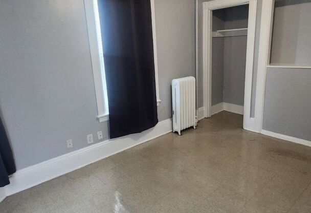 Clean, newly renovated rooming house rooms available for rent (Light St, Lynn)