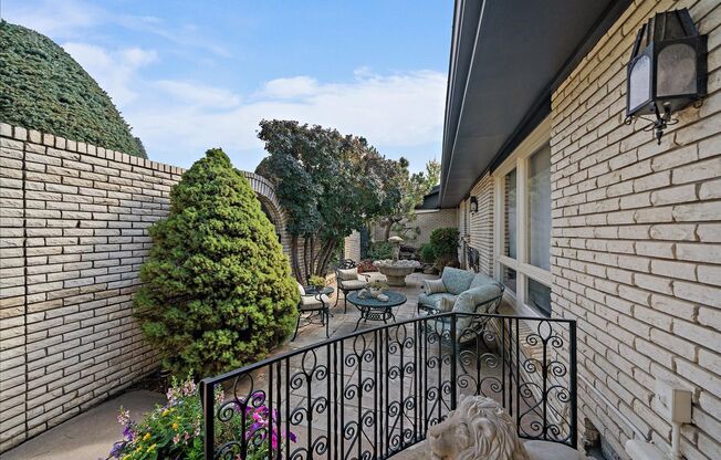 Gorgeous 4 bed 5 bath Luxury rental in Cherry Hills Village!