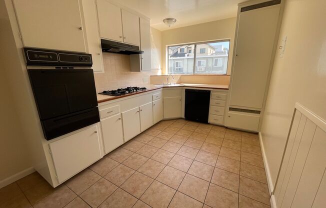 1 bed, 1 bath, 624 sqft, $1,995, Unit 209