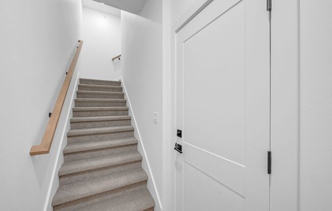 2 beds, 2.5 baths, 1,180 sqft, $1,750, Unit 2941 SE Apex Vista