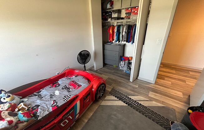 2 beds, 1 bath, $1,395, Unit 103