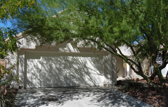 Desert Shores 3 bedroom with pool!