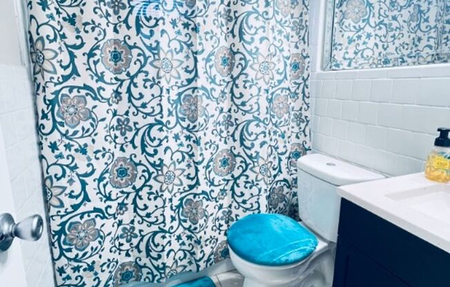 2 beds, 1 bath, 900 sqft, $1,279, Unit 50