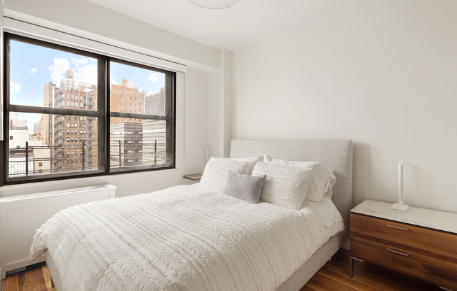 1 bed, 1 bath, $5,500, Unit 20C