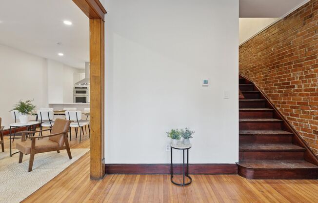 Charming 4 Bed 3 Bath Renovated Townhome Near Downtown Denver w/FREE Reserved Parking, Available Now!
