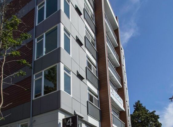 1 bed, 1 bath, 475 sqft, $1,825, Unit 601