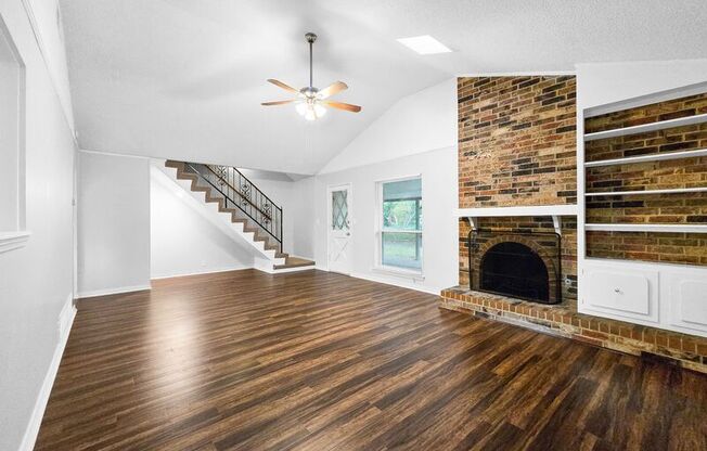 408 CAVENDER CT