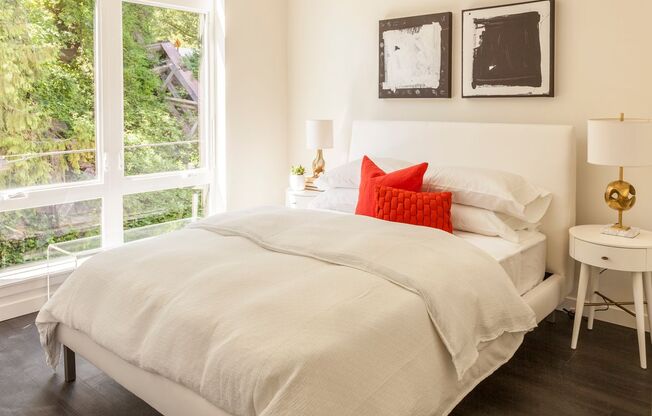 1 bed, 1.5 baths, 932 sqft, $2,995, Unit 510