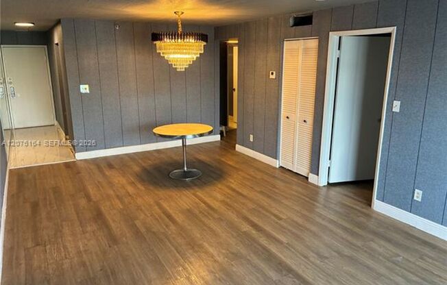 4301 Collins Ave cu-402, Miami Beach, FL 33140