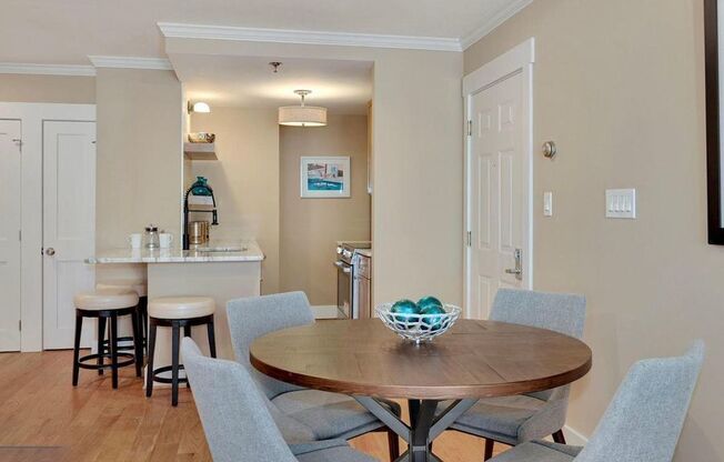 1312 Massachusetts Avenue NW Unit 607