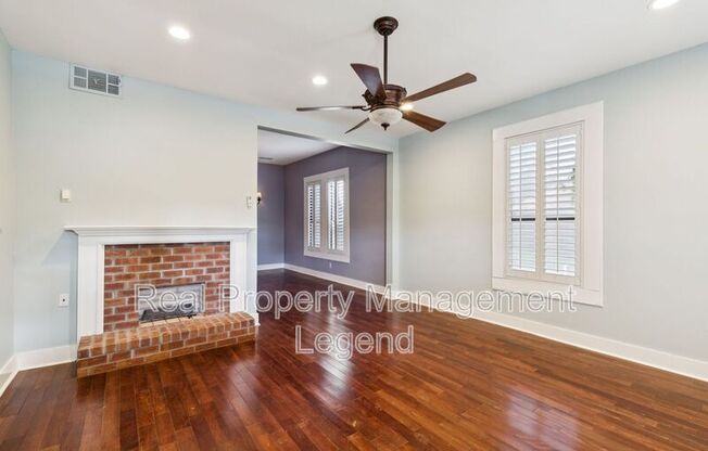 715 S BARNETT AVE