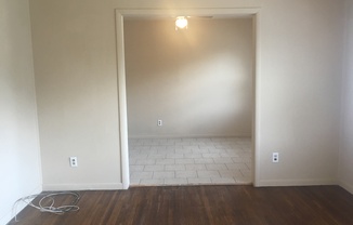 3 beds, 1 bath, $895