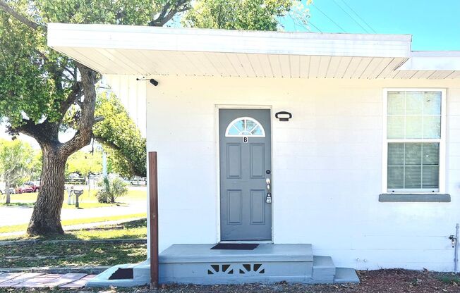 2-Bedroom, 1-Bath Unit for Rent in Downtown Lakeland – Newly Renovated