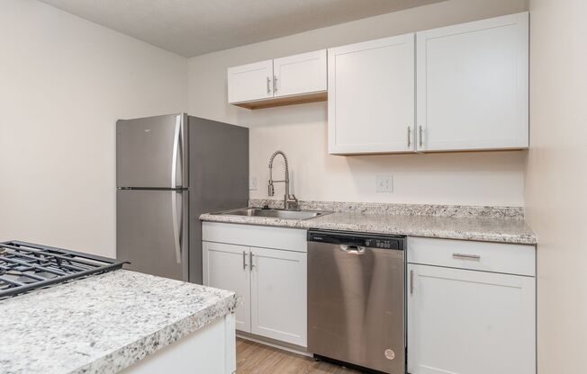2 beds, 1 bath, 845 sqft, $1,295, Unit 44