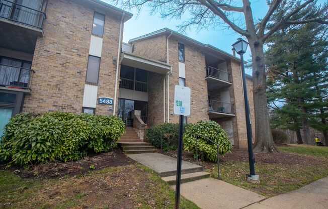 2 beds, 1.5 baths, $1,675, Unit Unit C2