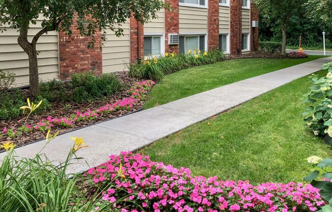 1 bed, 1 bath, 636 sqft, $1,175, Unit 668016
