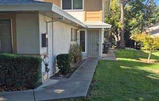 Remodeled 2 Bedroom Condo with Garage
