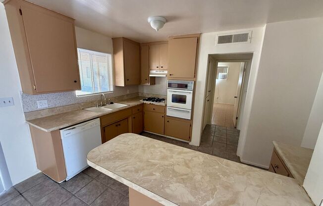 3rd Street Apartments