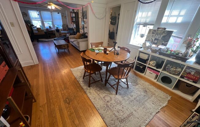 2 beds, 1 bath, 1,100 sqft, $1,350, Unit 12