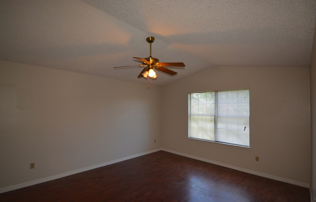 3 beds, 2 baths, $2,050