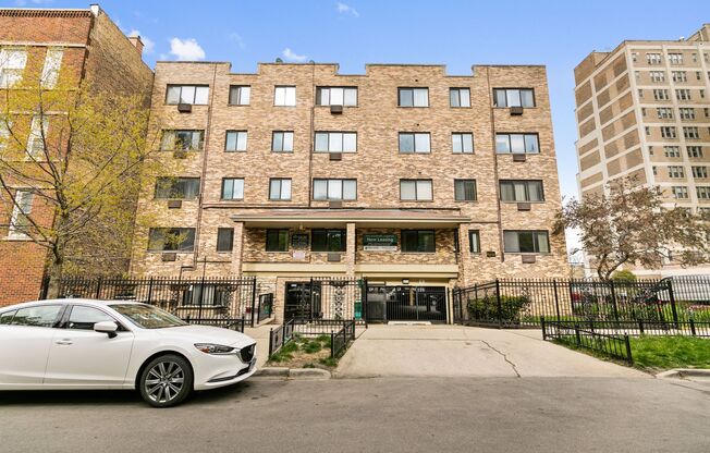 1 bed, 1 bath, 600 sqft, $1,900, Unit 407