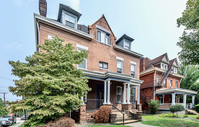 *** Spacious Apartments in Friendship * Pet Friendly * Available Now * Open Floor plans * Beautiful Renovations ***