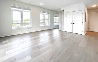Studio, 1 bath, 496 sqft, $2,350, Unit 411