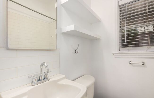 1 bed, 1 bath, $1,295