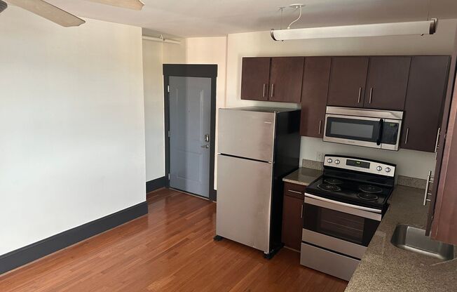 1 bed, 1 bath, 505 sqft, $995, Unit Apt #4