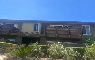 Charming Upper-Level Condo with Community Pool & Spa