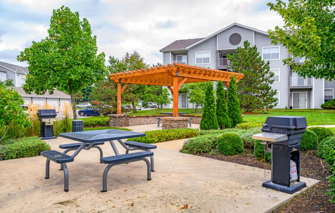 our apartments offer a picnic area with a grill